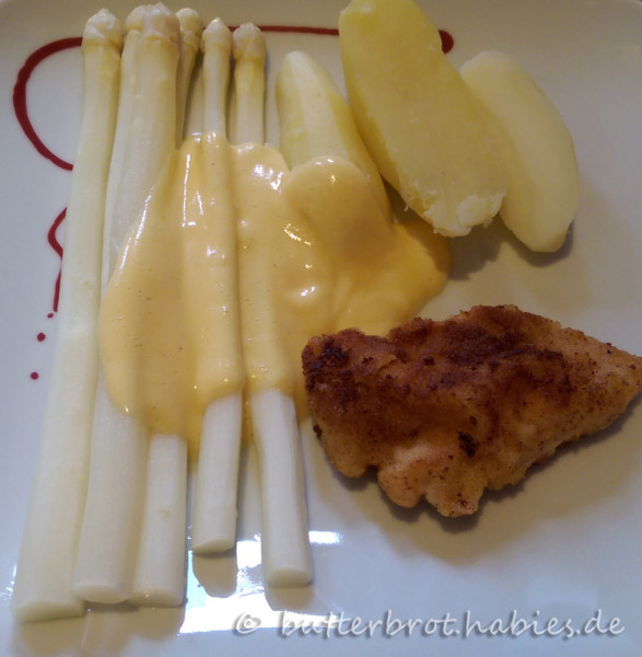 Der Klassiker - Spargel, Kartoffeln, Sauce Hollandaise und (Hähnchen-)Schnitzel